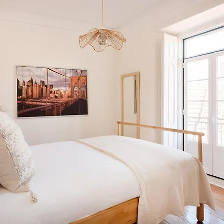 Graca Charm Flat With Sunny Balcony Lisbona