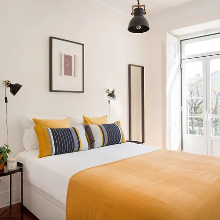 Graca Charm Flat With Sunny Balcony * Lisboa