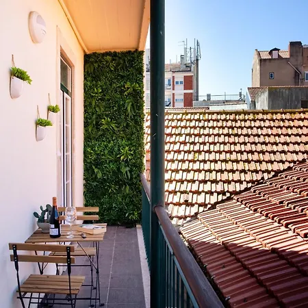 Graca Charm Flat With Sunny Balcony Daire