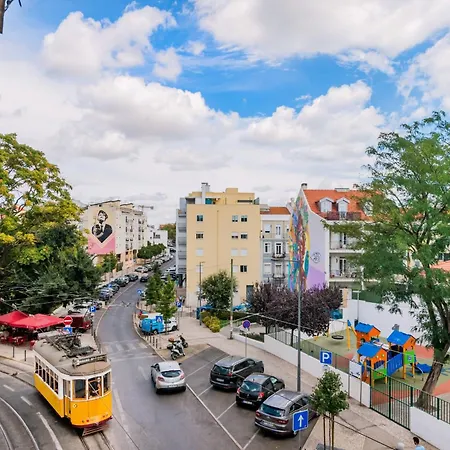 Graca Charm Flat With Sunny Balcony * Lisboa