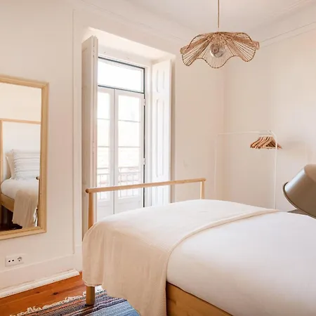 Graca Charm Flat With Sunny Balcony Lisboa
