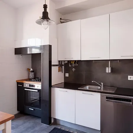 Graca Charm Flat With Sunny Balcony Lisboa
